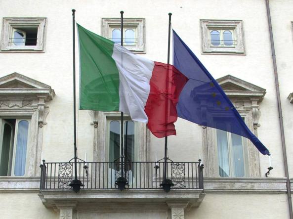 Post precedente: L'Unione Europea all’Italia: più sforzi nel 2014 «Tassare i consumi non il lavoro»