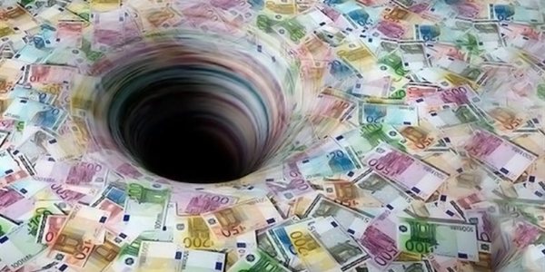Ue avverte Italia: rischio buco da 3-5 miliardi. MEF smentisce
