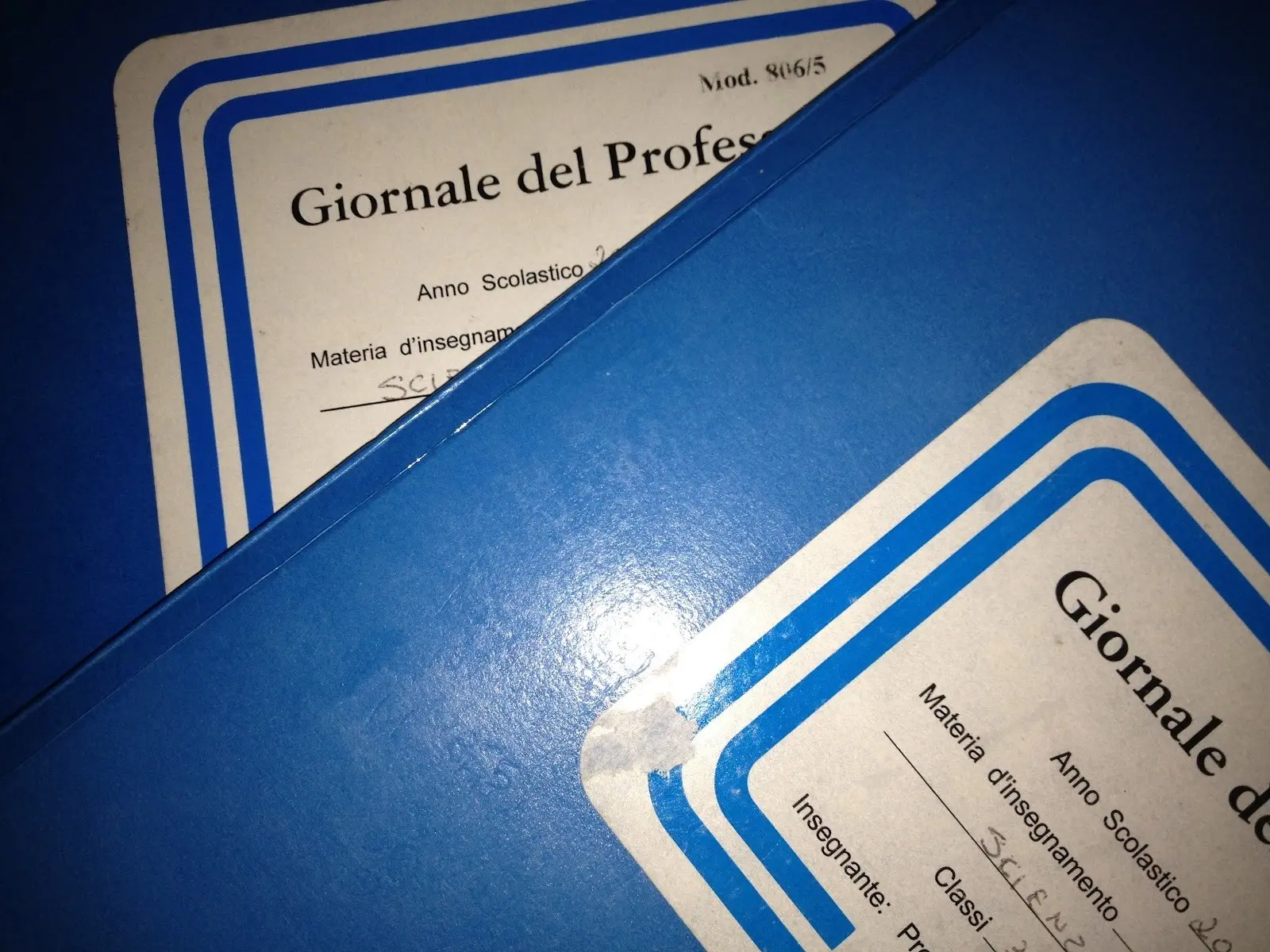 Immagine in evidenza del post: Abolizione note e sospensioni a Scuola: cancellarle è un errore?