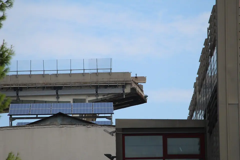 Immagine in evidenza del post: Demolizione Ponte Morandi, Antimafia stoppa azienda che ha legami con i boss