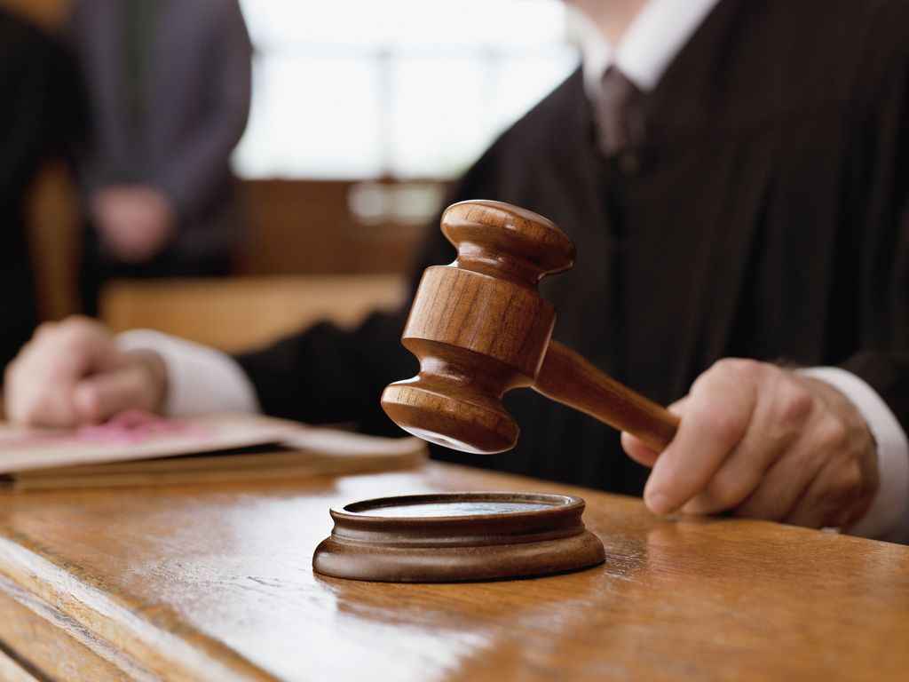 Ferie estive 2019 per giudici e avvocati più lunghe: lo decide il CSM