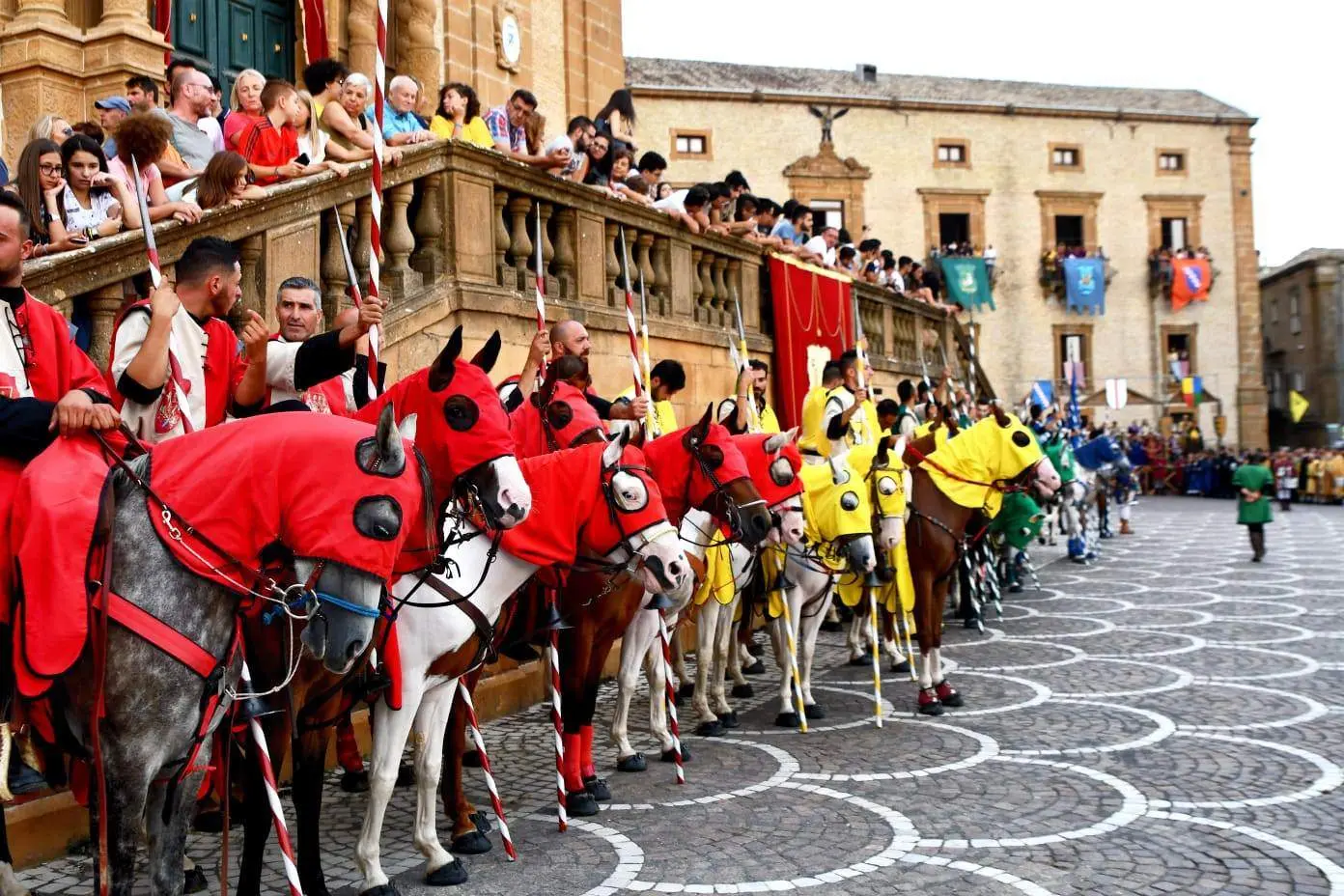 Immagine in evidenza del post: Palio dei Normanni 2019: un'edizione al sapore di Game of Thrones