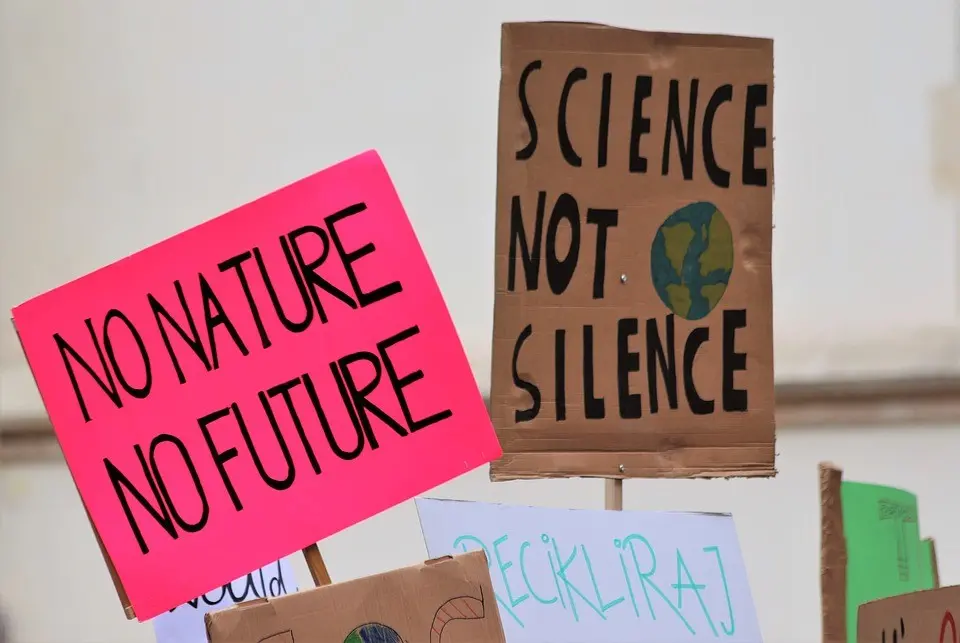 Immagine in evidenza del post: Fridays for Future Italia, MIUR giustificherà le assenze