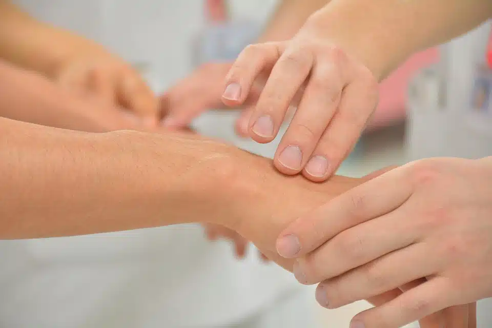 Immagine in evidenza del post: Bando per le Scuole: prevenire il melanoma e i tumori della pelle