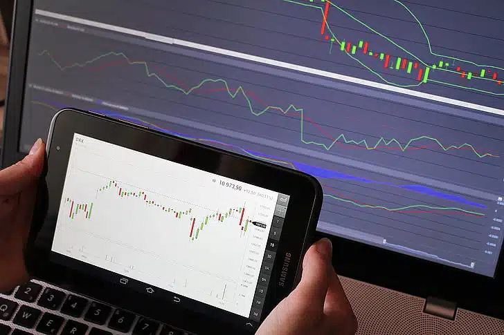 Immagine in evidenza del post: Mercato valutario: ecco gli indicatori forex più gettonati per investire oggi