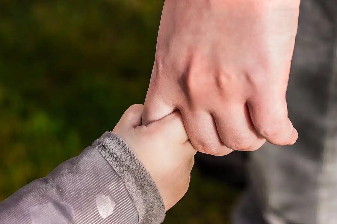 Immagine in evidenza del post: Stop alle trascrizioni dei figli delle coppie omogenitoriali a Milano