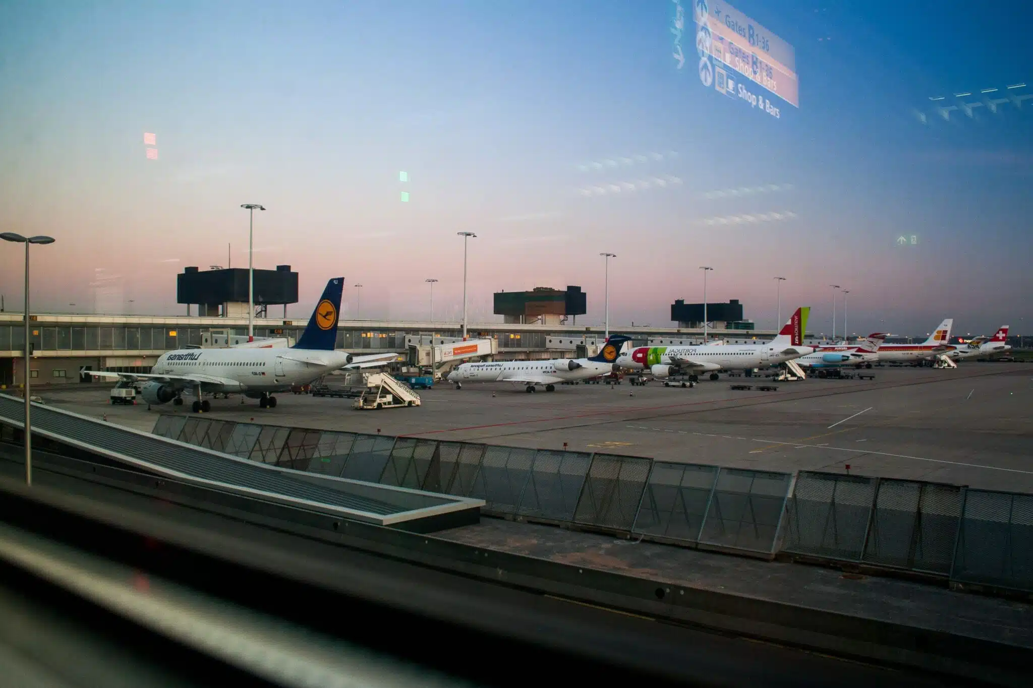 Immagine in evidenza del post: Voli sospesi fino al 19 luglio per l’incendio nell’aeroporto di Catania