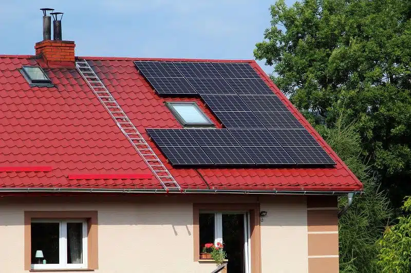 Immagine in evidenza del post: Impianto fotovoltaico: i diversi tipi di pannelli che si possono installare