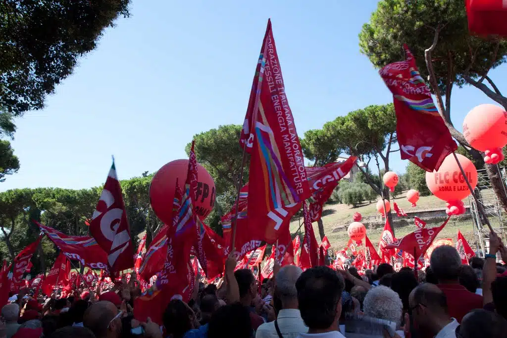 Immagine in evidenza del post: Tutto quello che c’è da sapere sullo sciopero del 17 novembre