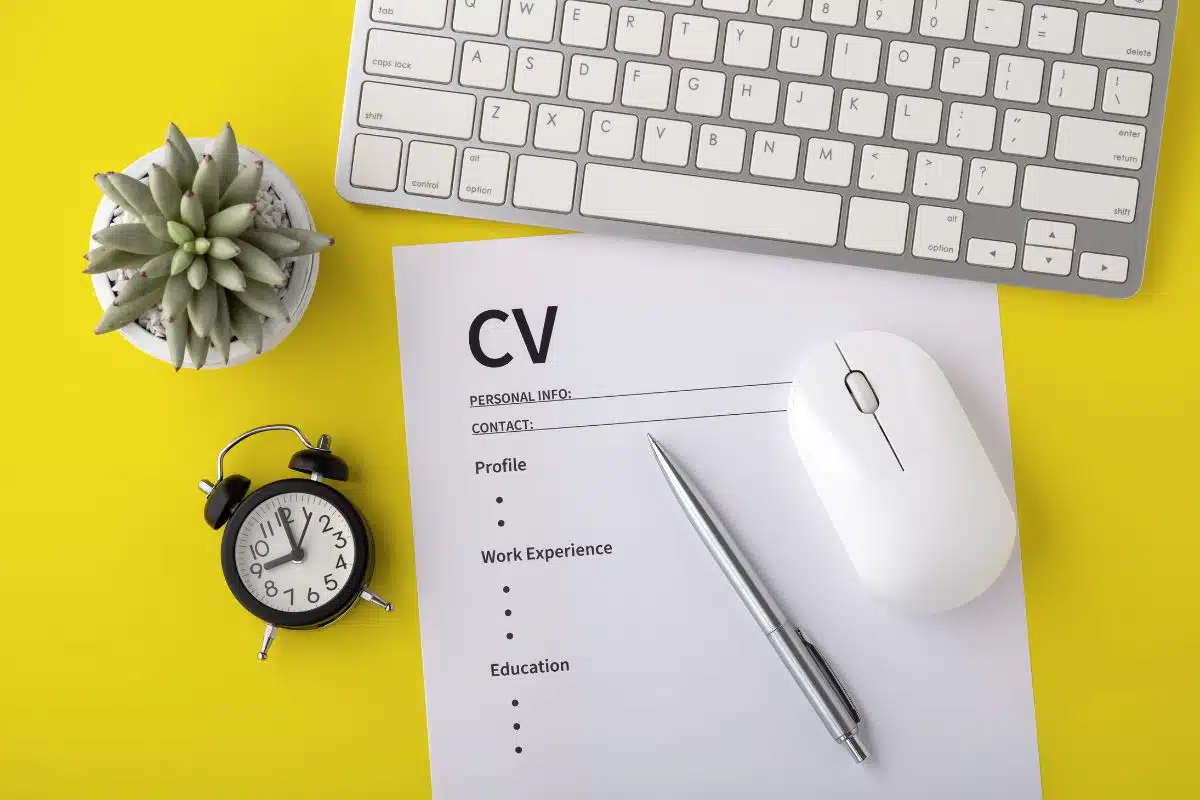 Immagine in evidenza del post: CV facile: trovare lavoro attraverso un valido curriculum