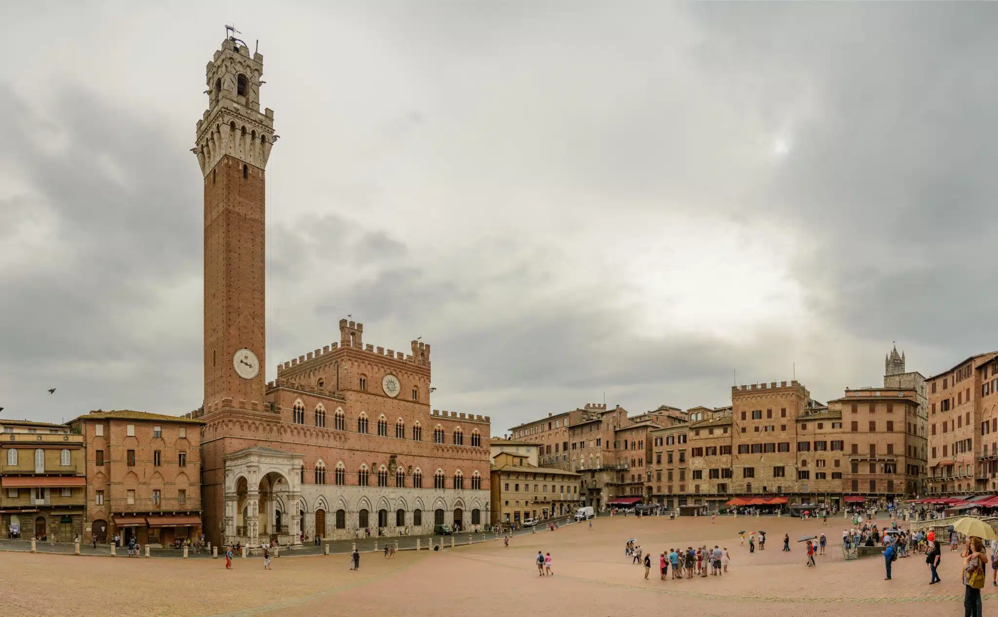 Immagine in evidenza del post: Il Comune cerca ingegnere “preferibilmente uomo”: polemiche a Siena