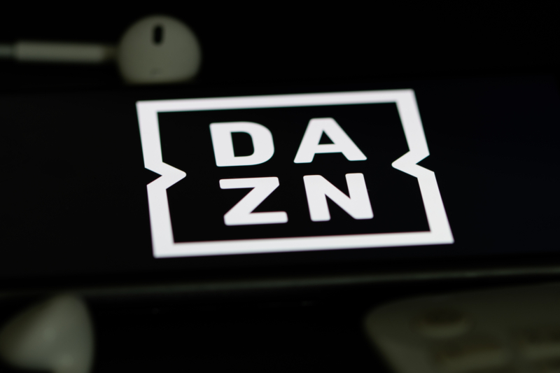 consumatori contro aumenti dazn