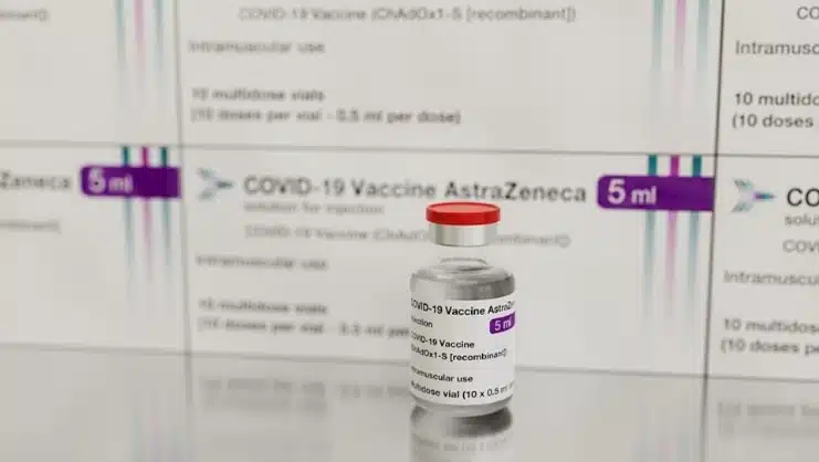 Immagine in evidenza del post: AstraZeneca ammette in tribunale gli effetti collaterali del suo vaccino anti Covid