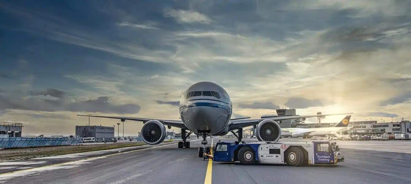 Immagine in evidenza del post: Polemiche sull'aeroporto di Malpensa intitolato a Silvio Berlusconi