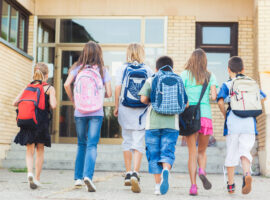 Immagine di anteprima per Rincari per il ritorno a scuola: fino a 1300 euro di spesa