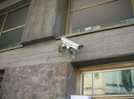 Immagine di anteprima per Videosorveglianza, tra privacy e diritto a tutelare le proprietà: cosa dice la normativa