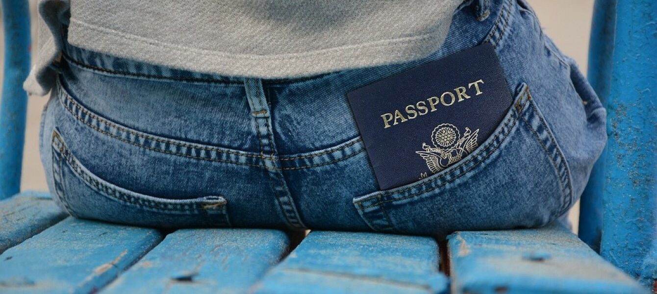 Immagine in evidenza del post: UE: nuovi passaporti e carte d'identità digitali per agevolare i viaggiatori