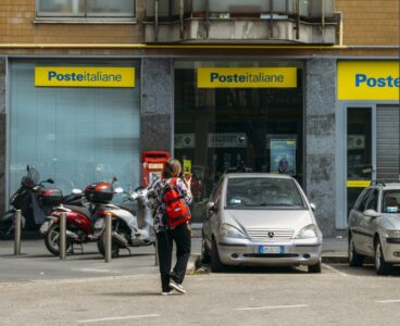 Poste Italiane, accordo per 7548 assunzioni: ma non mancano le polemiche