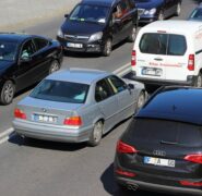 Aumenti in vista per le assicurazioni, automobilisti bersagliati su tutti i fronti