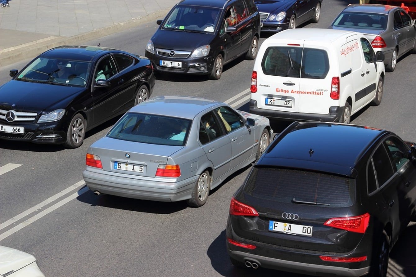 Aumenti in vista per le assicurazioni, automobilisti bersagliati su tutti i fronti